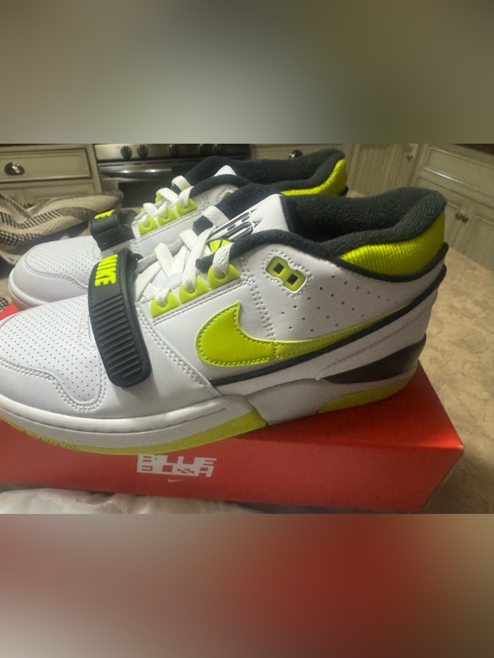 Nike Billie Elish unisex  White and Neon Yellow Low-Top Sneakers 9 m 10.5 w